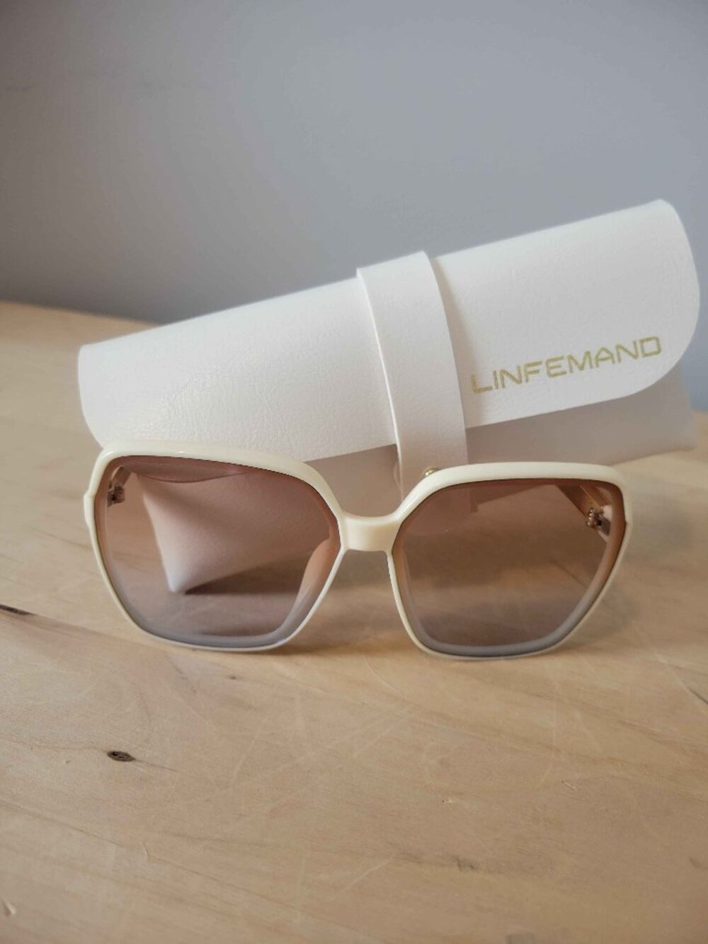 LINFEMANO aviator style sunglasses